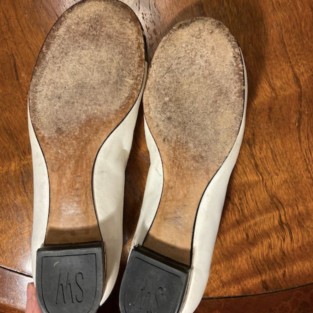Stuart Weitzman - Picture 3 of 4